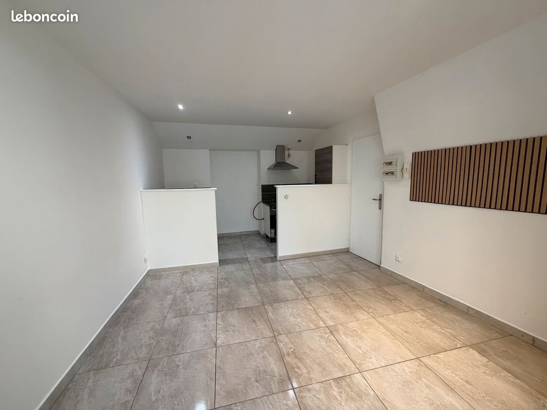 Appartement à louer, 40m², Saint-Antonin-Noble-Val
