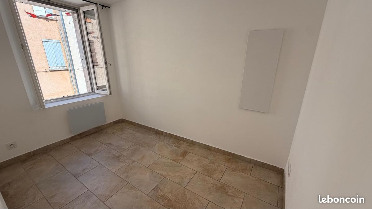 Appartement à louer, 27m², Trans-en-Provence