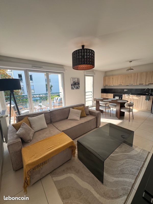 Appartement à louer, 59m², Antibes