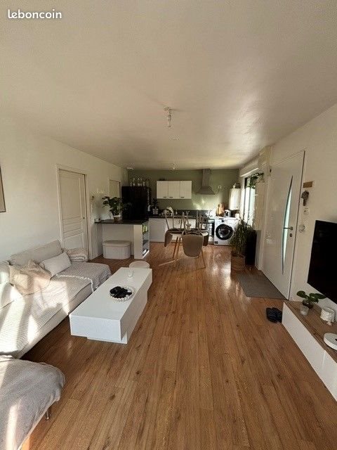 Maison à louer, 47m², Montmain