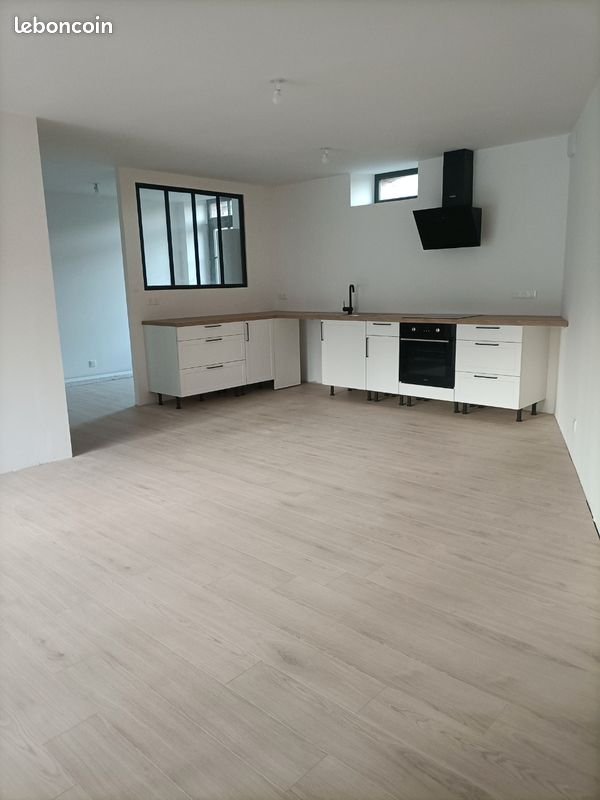 Maison à louer, 80m², Beaupréau