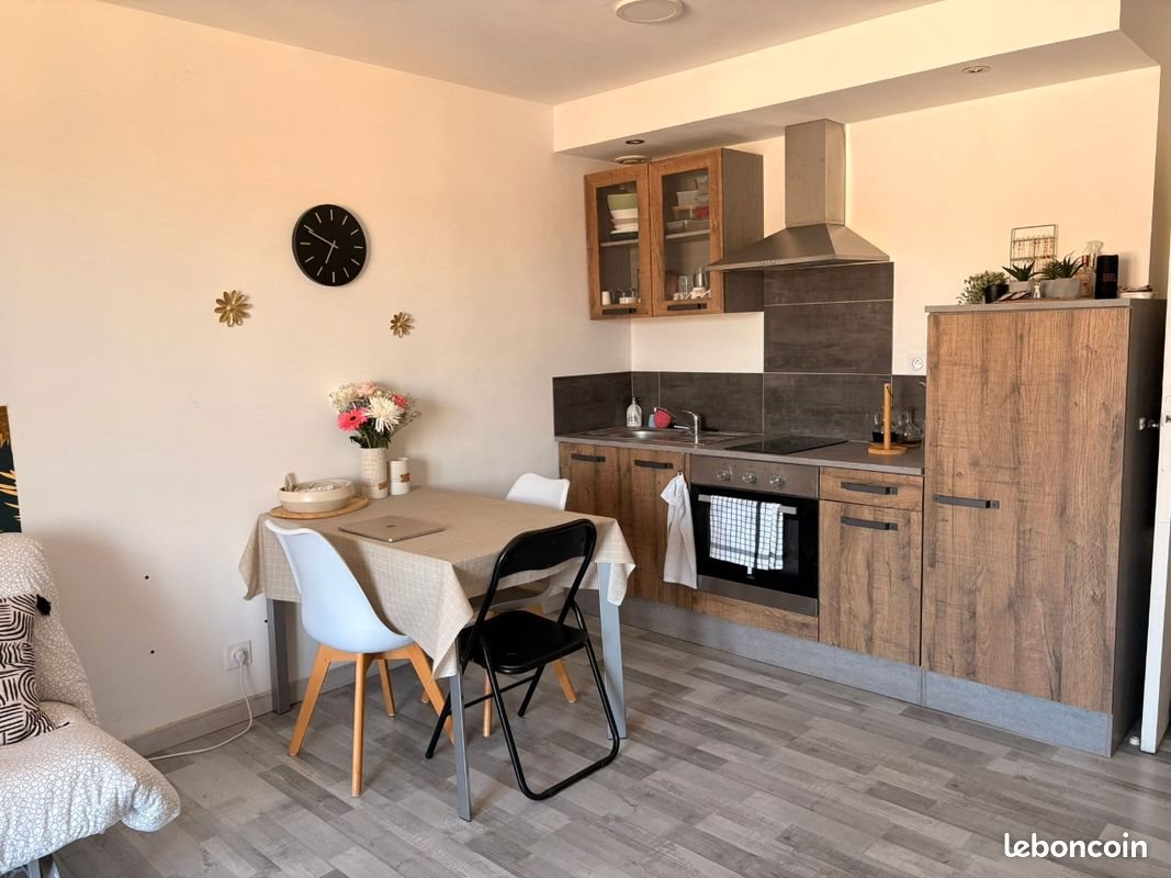 Appartement à louer, 28m², Béziers