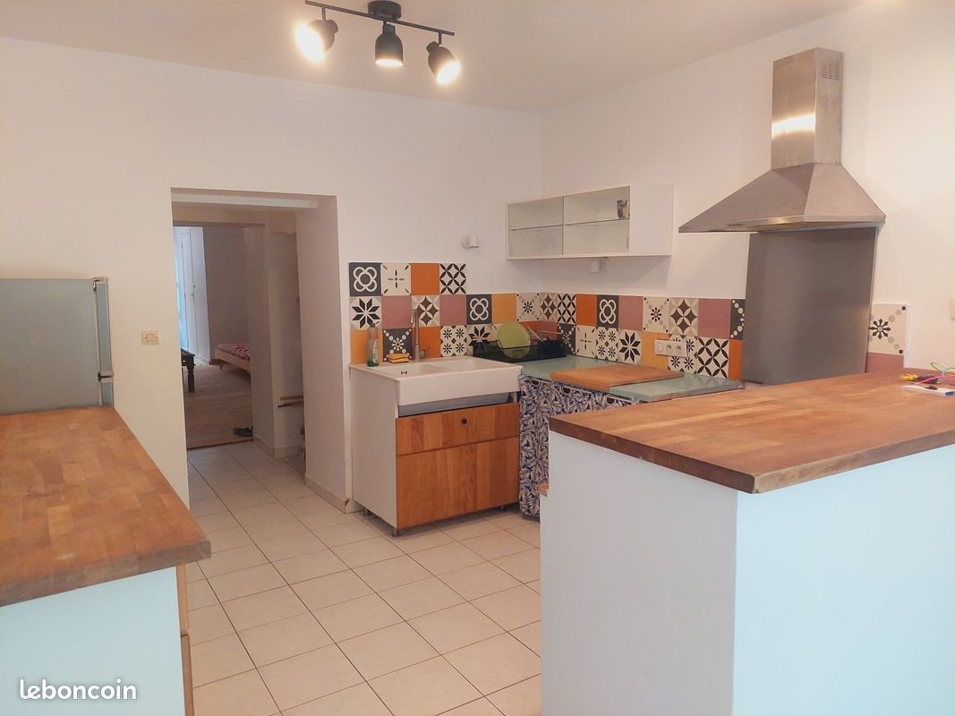 Maison à louer, 100m², Quissac