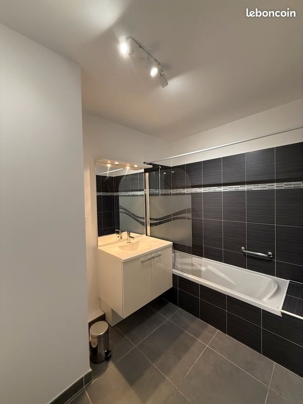 Appartement à louer, 39m², Ollioules