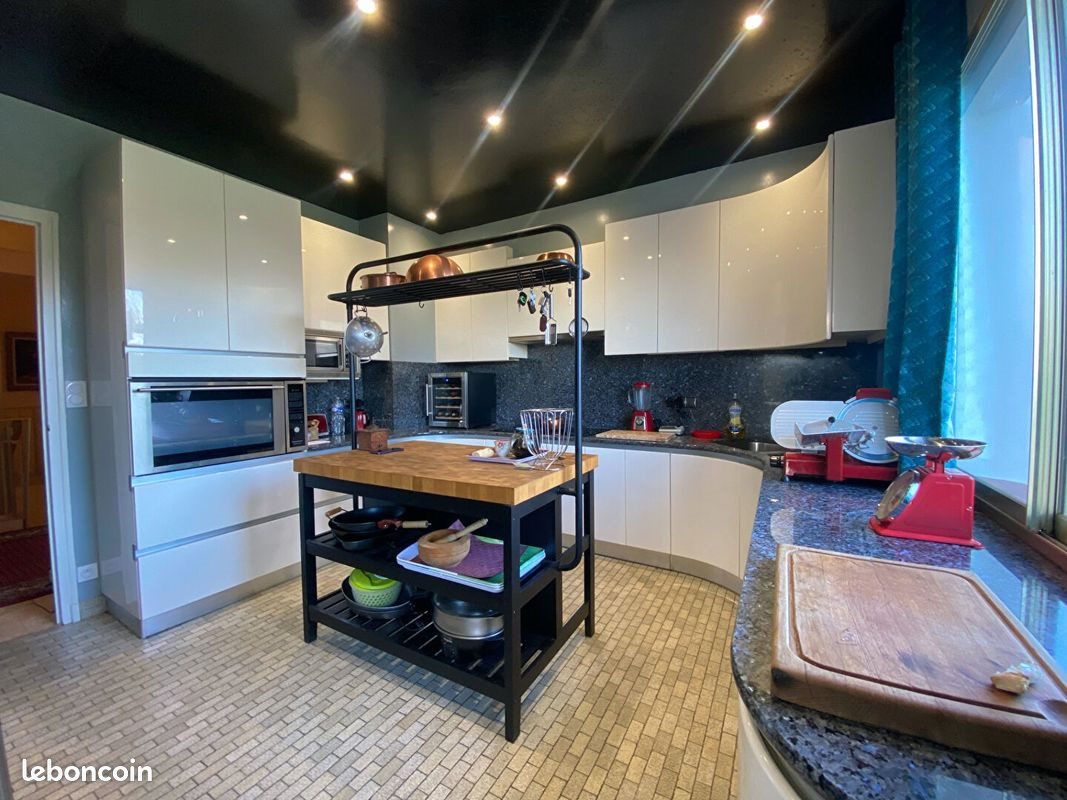 Maison à vendre, 246m², Sainte-Livrade-sur-Lot