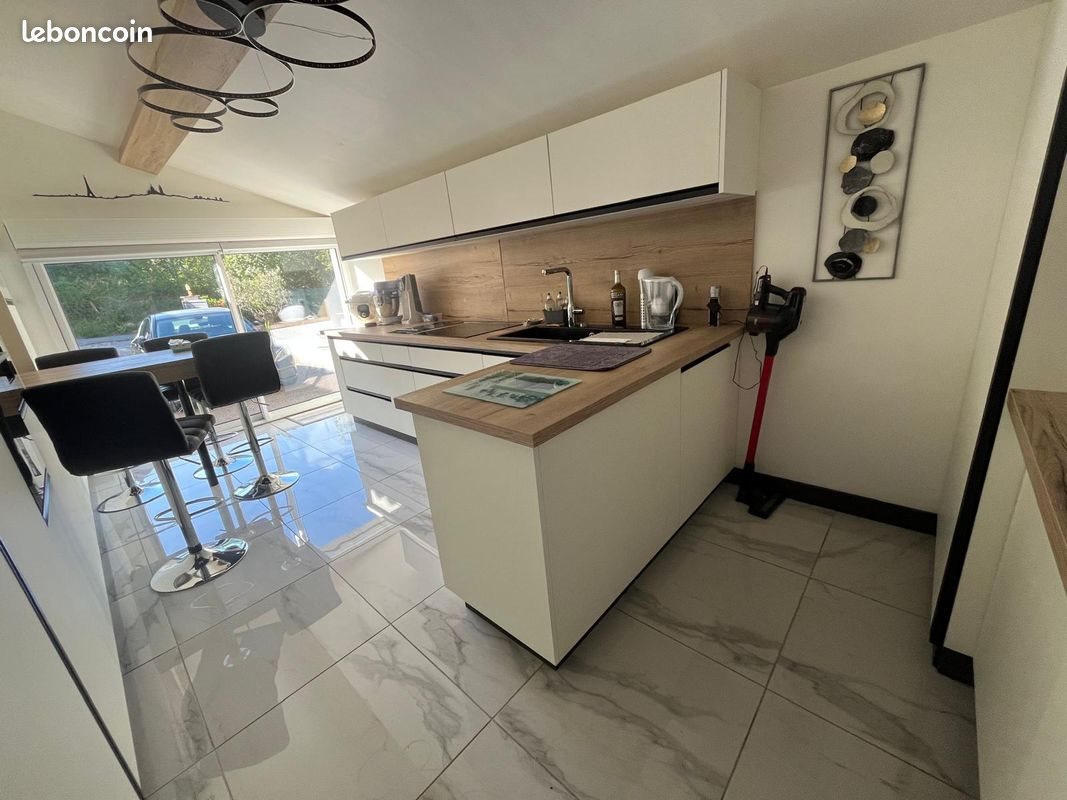 Maison à vendre, 137m², La Verdière