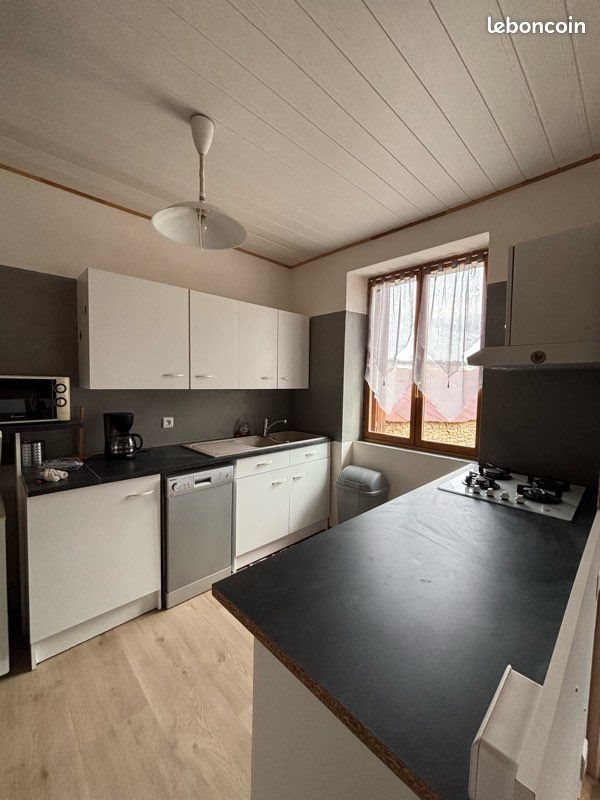 Appartement à louer, 57m², Saint-Chély-d'Apcher