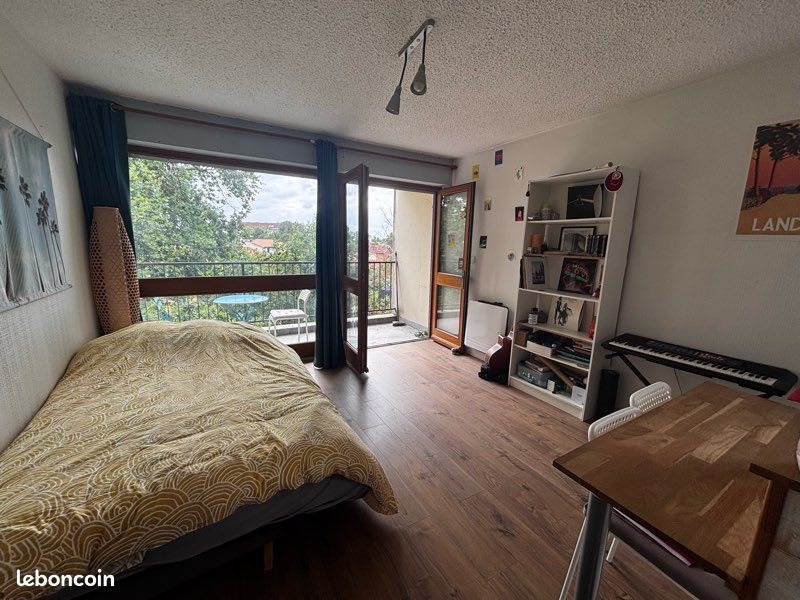 Appartement à louer, 29m², Pessac