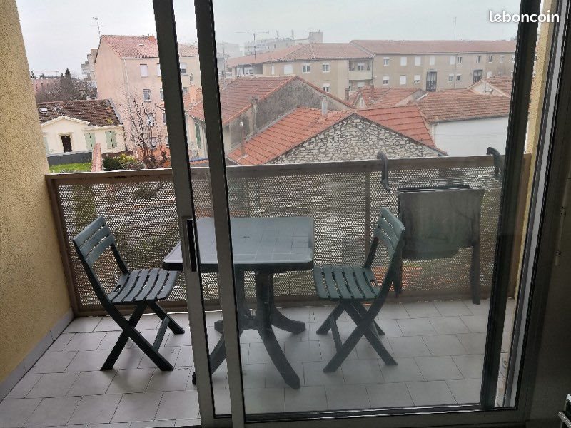 Appartement à louer, 20m², Nîmes