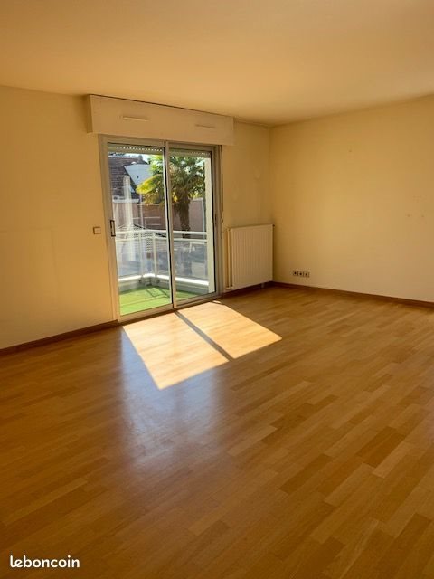 Appartement à louer, 90m², Pau