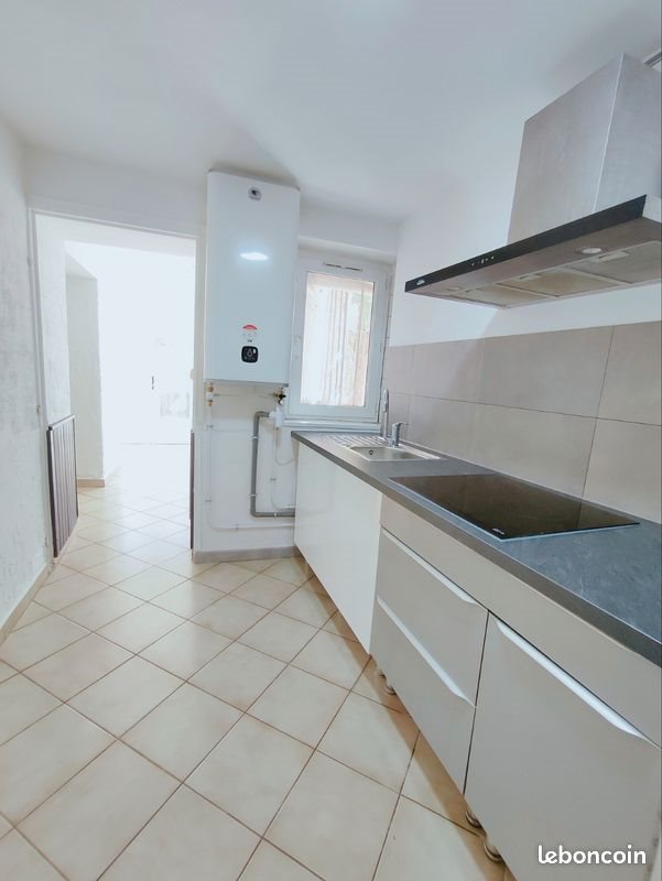 Appartement à louer, 42m², Garéoult