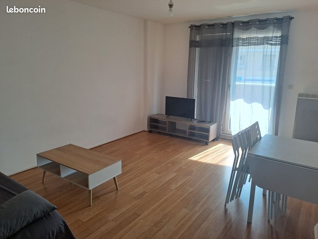 Appartement à louer, 51m², Loyettes