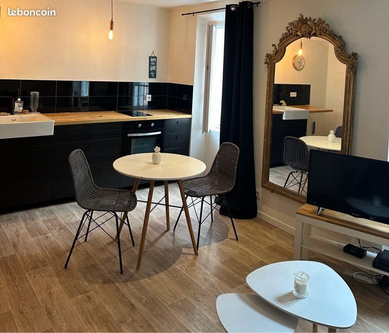 Appartement à louer, 23m², Sanary-sur-Mer