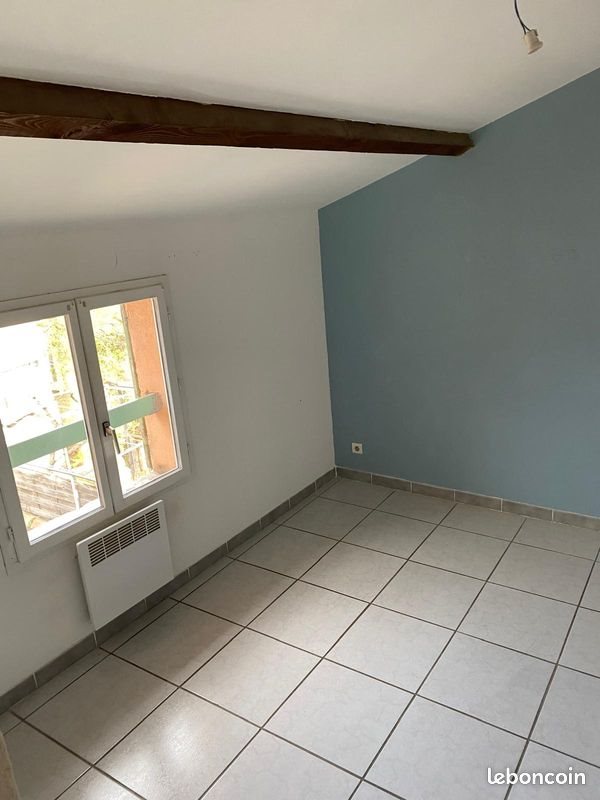 Appartement à louer, 56m², Monteux