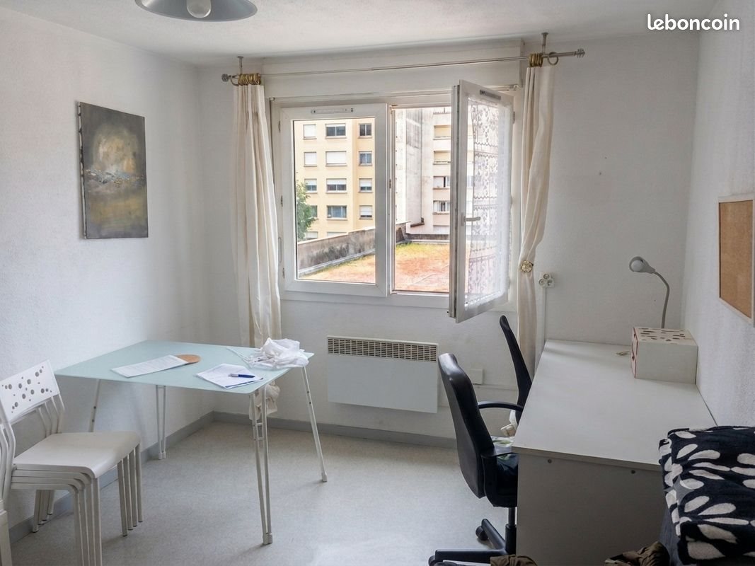 Appartement à louer, 20m², Saint-Etienne