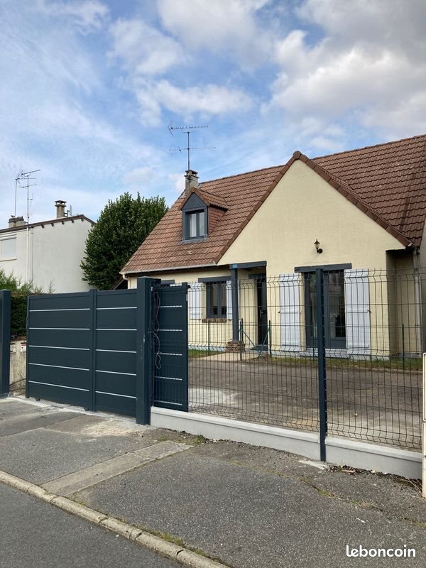 Maison à louer, 170m², Gravigny