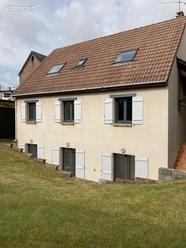 Maison à louer, 170m², Gravigny