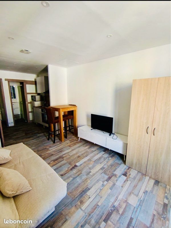 Appartement à louer, 21m², Nîmes