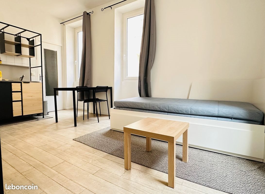 Appartement à louer, 20m², Nîmes