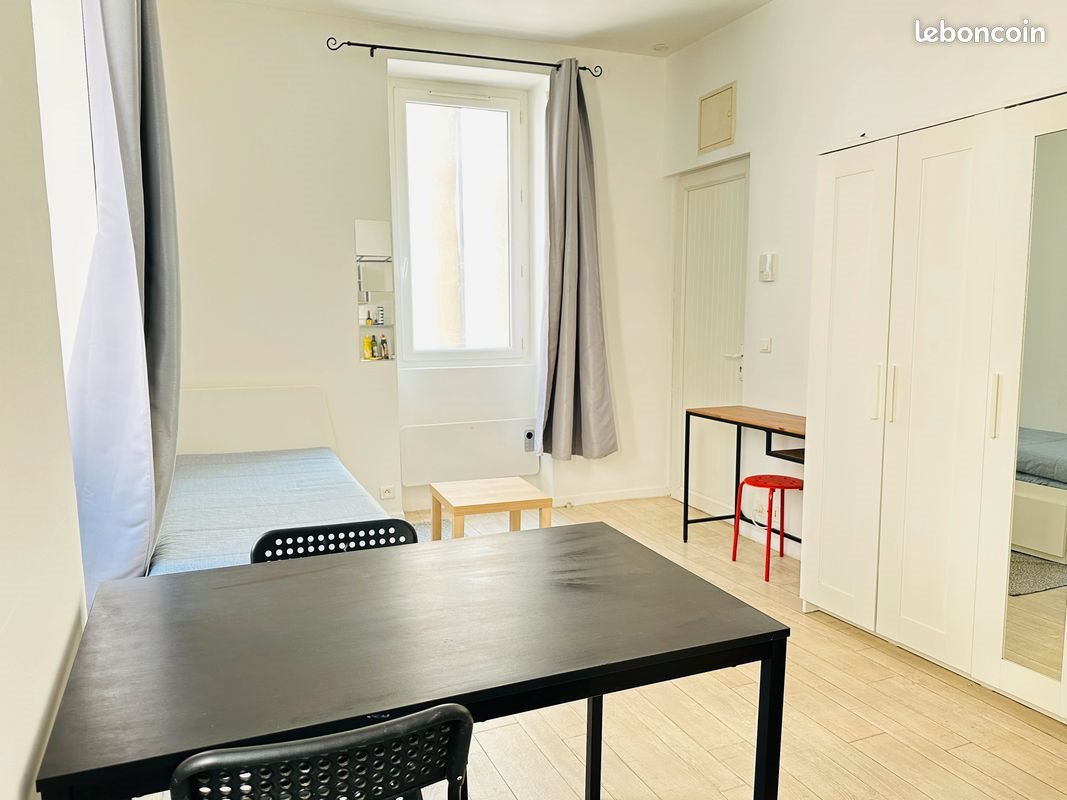 Appartement à louer, 20m², Nîmes