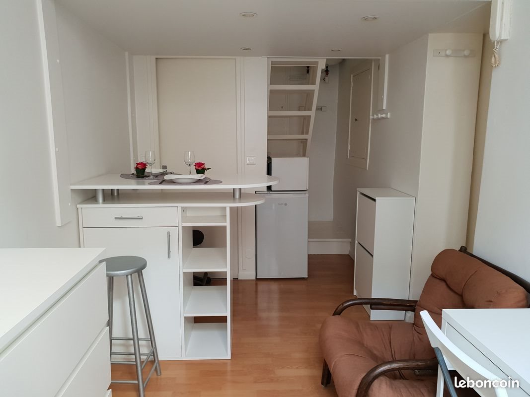 Appartement à louer, 15m², Versailles