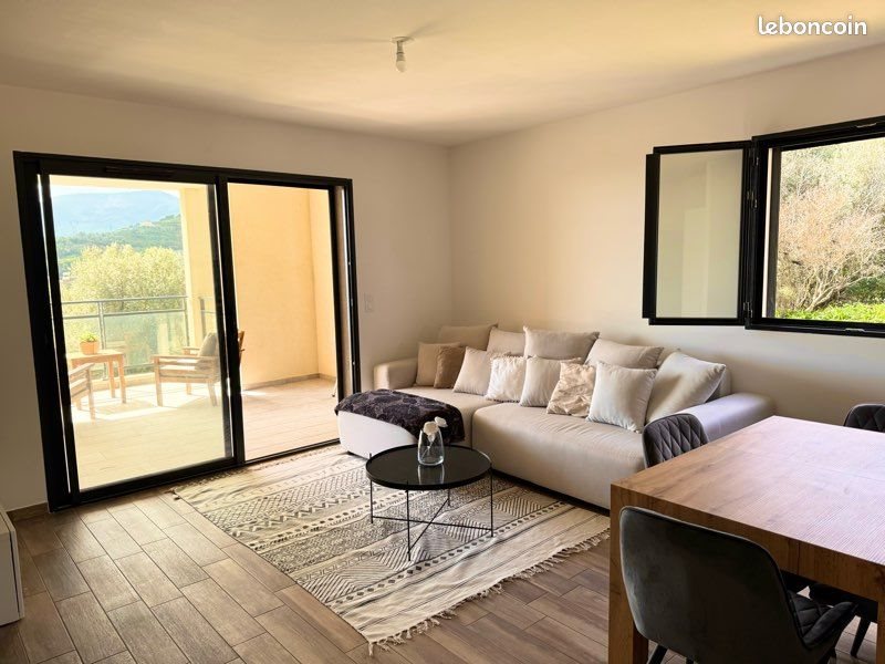 Appartement à louer, 49m², Bastia