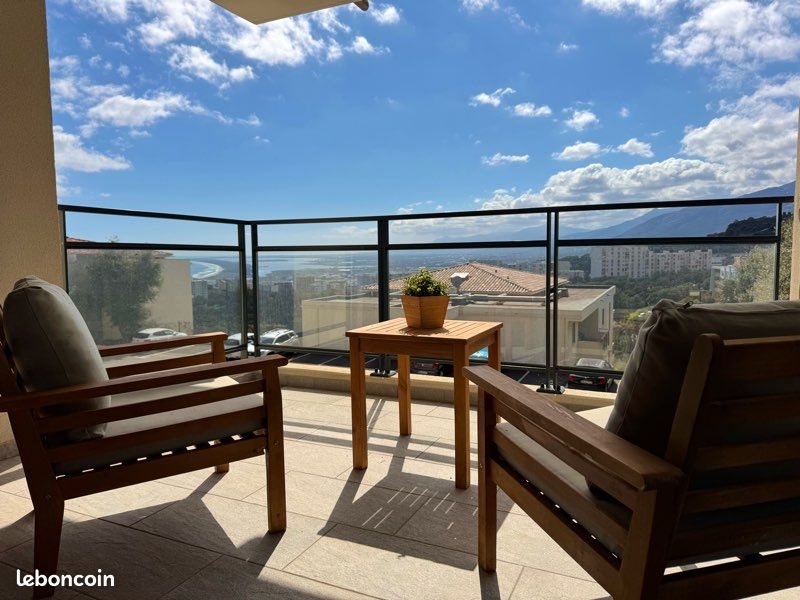 Appartement à louer, 49m², Bastia