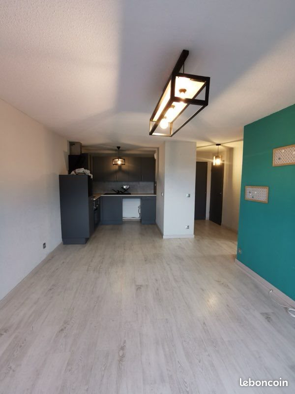 Appartement à louer, 55m², Saint-Caprais-de-Bordeaux