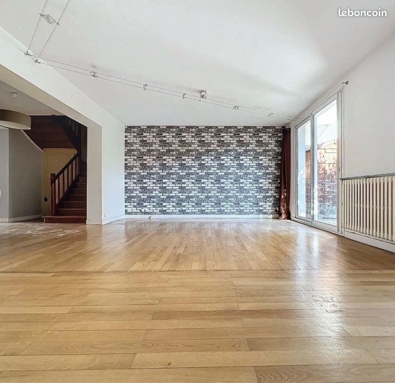 Maison à louer, 240m², Angoulême