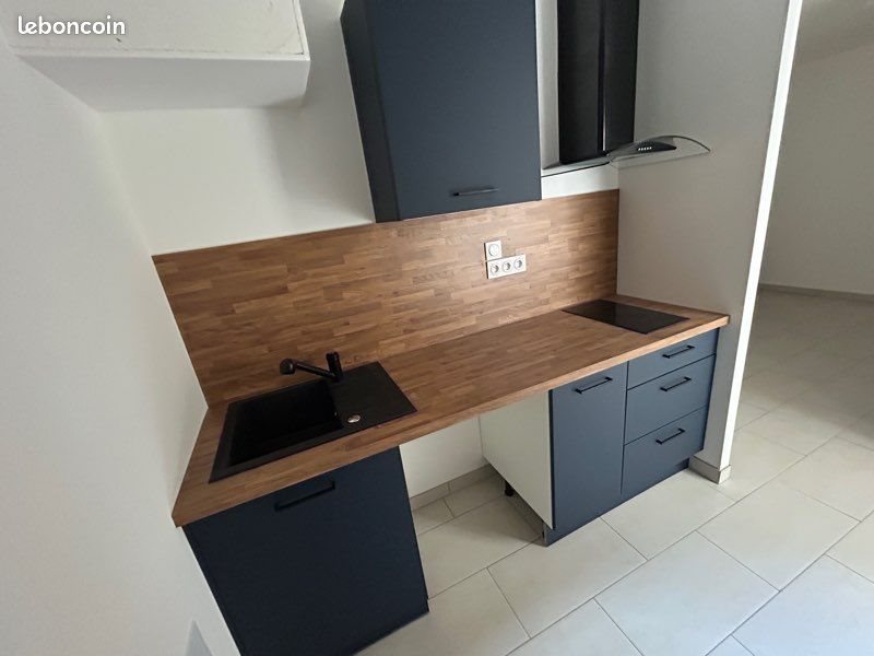 Appartement à louer, 25m², Rochefort