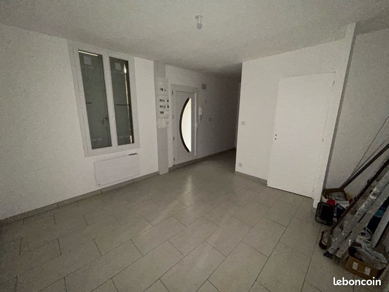 Appartement à louer, 25m², Rochefort