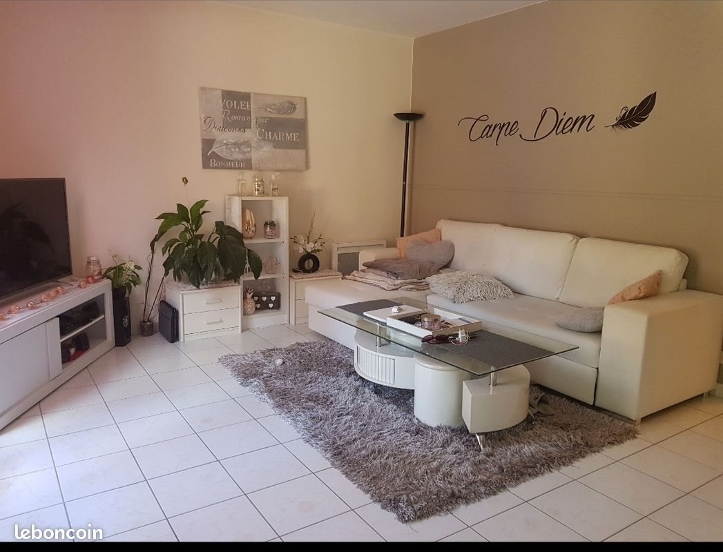 Appartement à louer, 44m², Voeuil-et-Giget