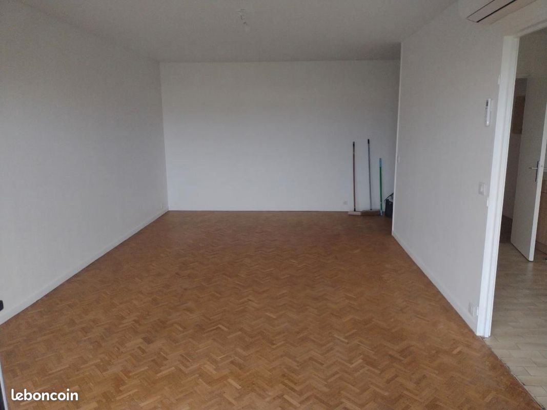 Appartement à louer, 68m², Marseille 8ème
