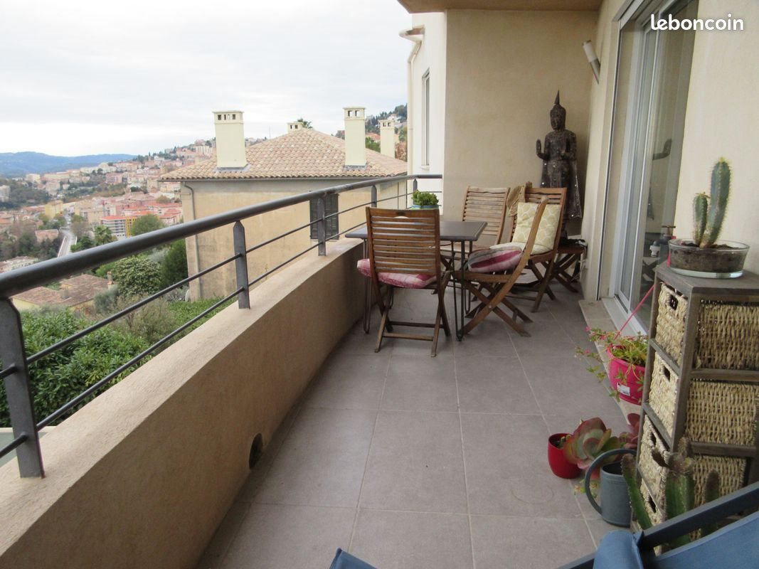 Appartement à louer, 75m², Grasse