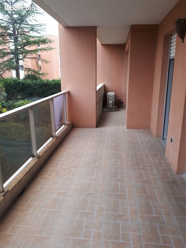 Appartement à louer, 48m², Antibes