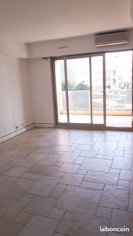Appartement à louer, 48m², Antibes