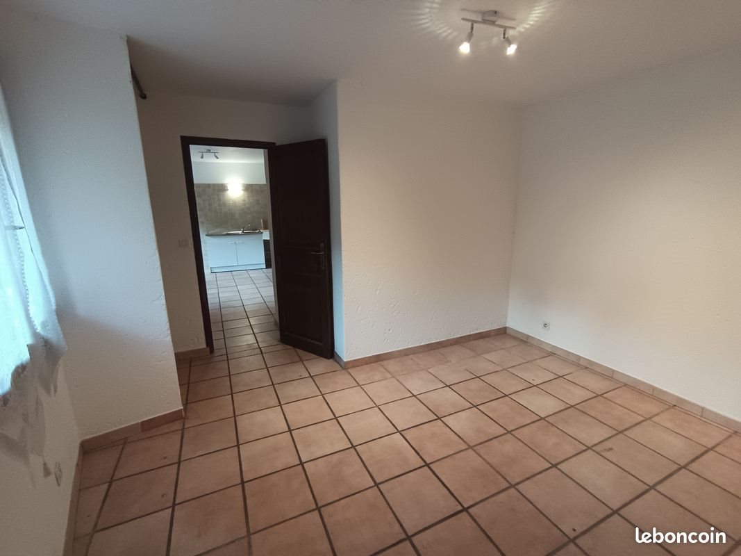 Appartement à louer, 35m², Saint-Laurent-des-Arbres