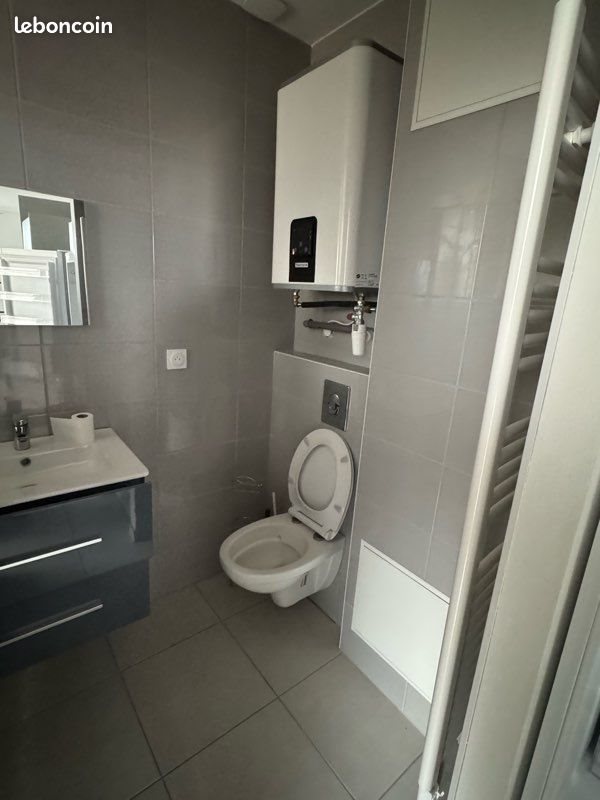 Appartement à louer, 27m², Saint-Etienne
