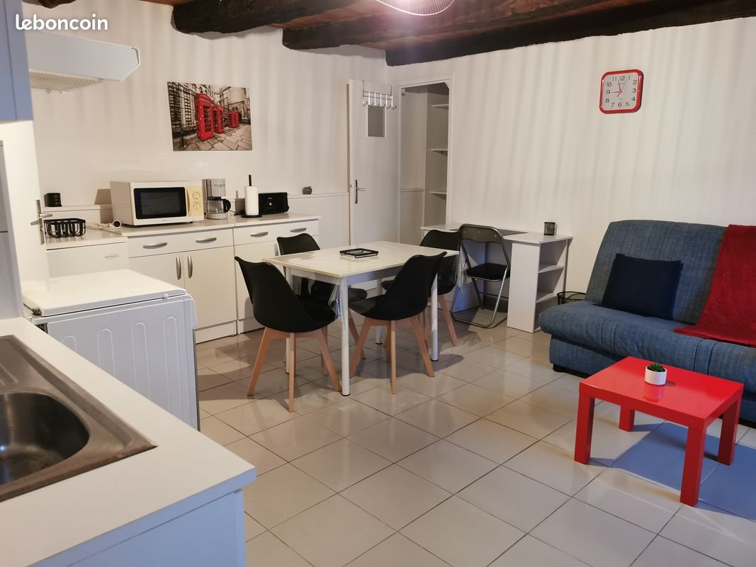 Maison à louer, 25m², Plounévez-Quintin