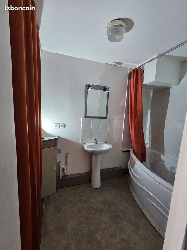 Appartement à louer, 75m², Marchiennes