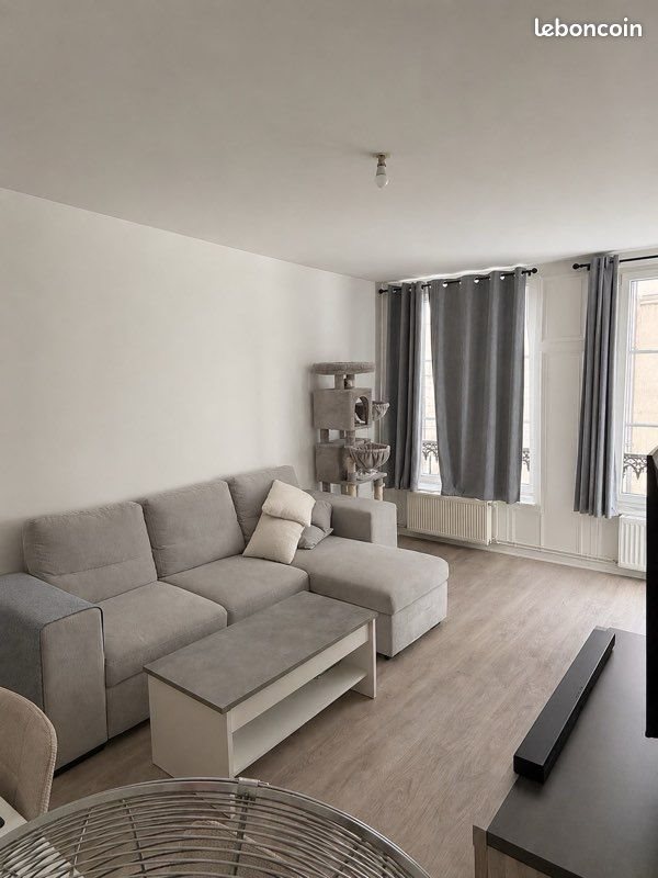 Appartement à louer, 70m², Vézelise