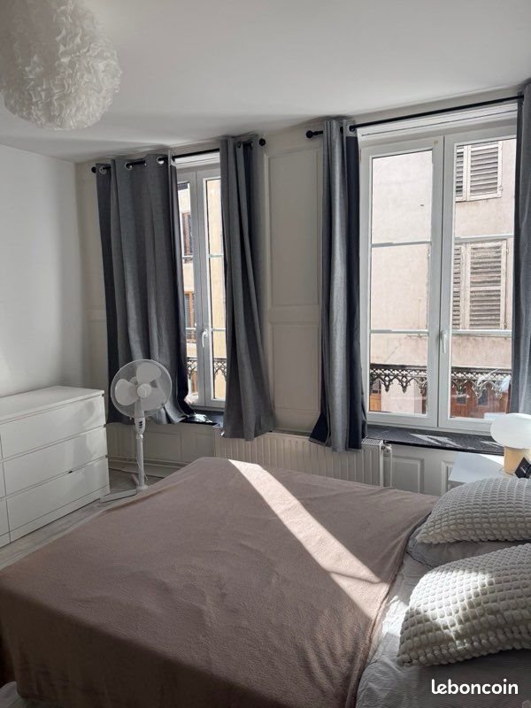 Appartement à louer, 70m², Vézelise