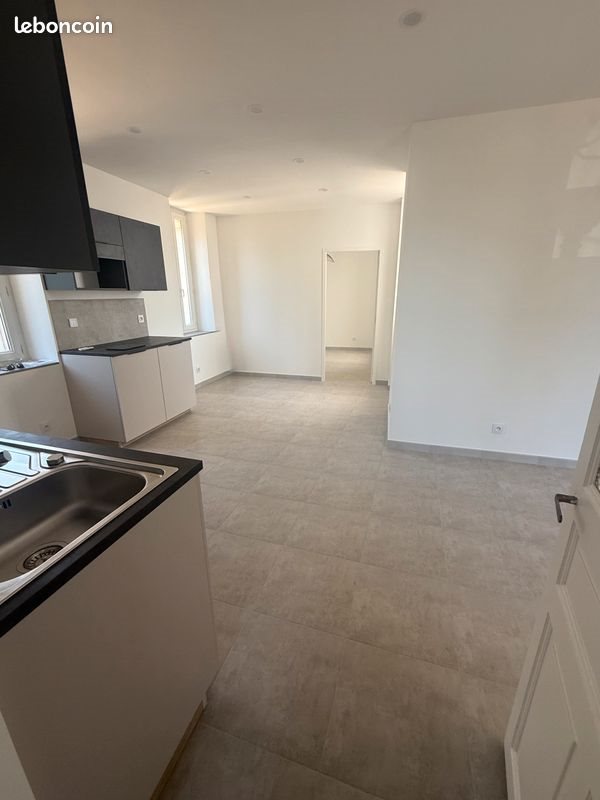 Maison à louer, 63m², Alès