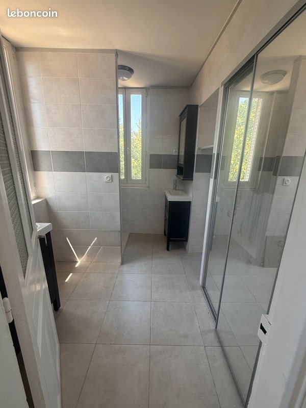 Maison à louer, 63m², Alès