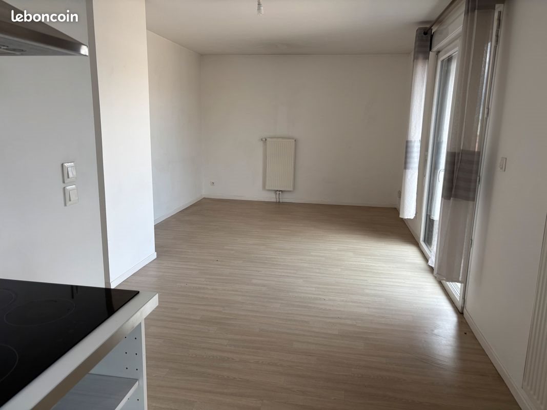 Appartement à louer, 52m², Loos