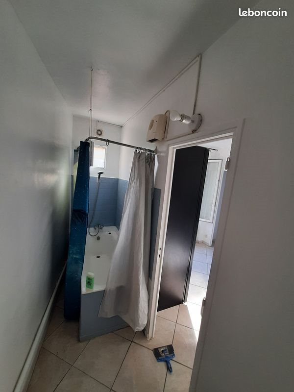 Appartement à louer, 32m², Nîmes