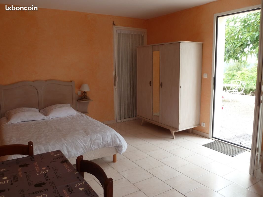 Appartement à louer, 22m², Figeac