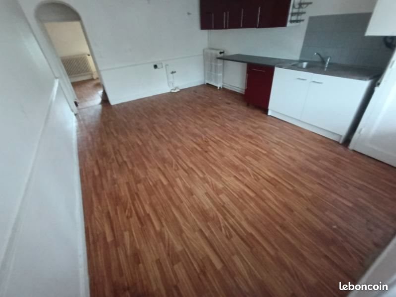 Maison à louer, 90m², Myennes
