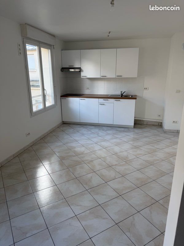 Appartement à vendre, 27m², Le Plessis-Belleville