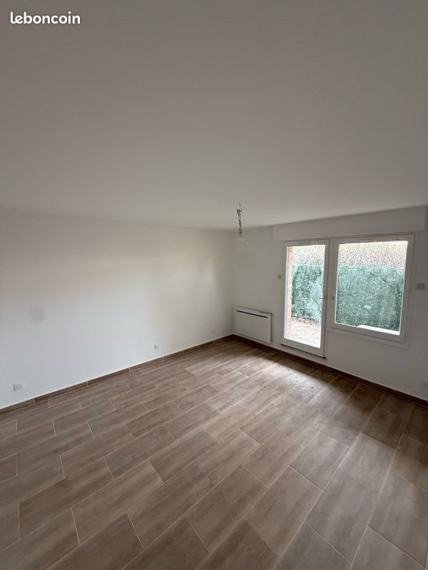 Appartement à louer, 25m², Cergy